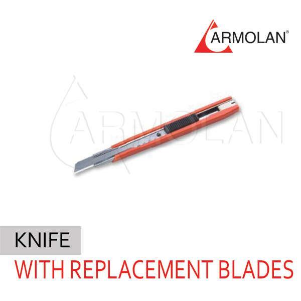 Knife With Replacement Blades